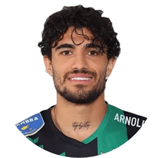 ليونيداس كونوميس